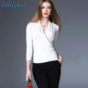 Casual Shirts Black Plus Size V Neck Slim Modal Blouses Women 2018 Autumn-winter New Fashion Black Casual Pullovers Shirts LD491
Casual Shirts Black Plus Size V Neck Slim Modal Blouses Women 2018 Autumn-winter New Fashion Black Casual Pullovers Shirts LD491