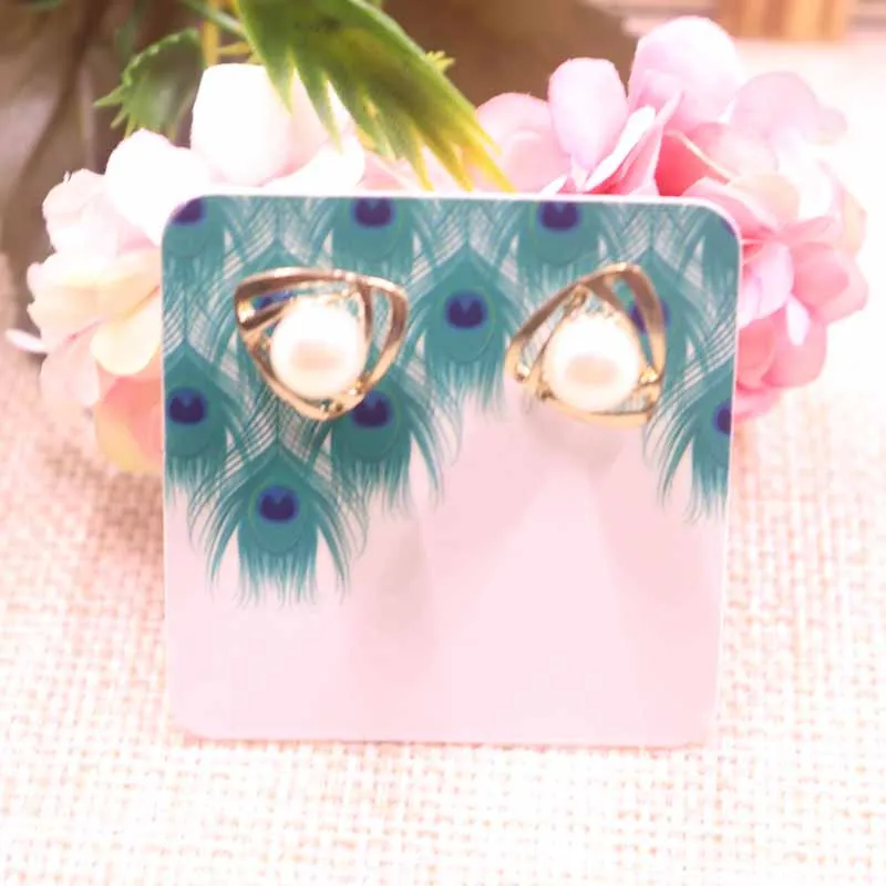 New Hot Sale 200pcs Diy stud/drop earring card white/kraft/black cardboard small cute earring products package card 5*5cm
New Hot Sale 200pcs Diy stud/drop earring card white/kraft/black cardboard small cute earring products package card 5*5cm