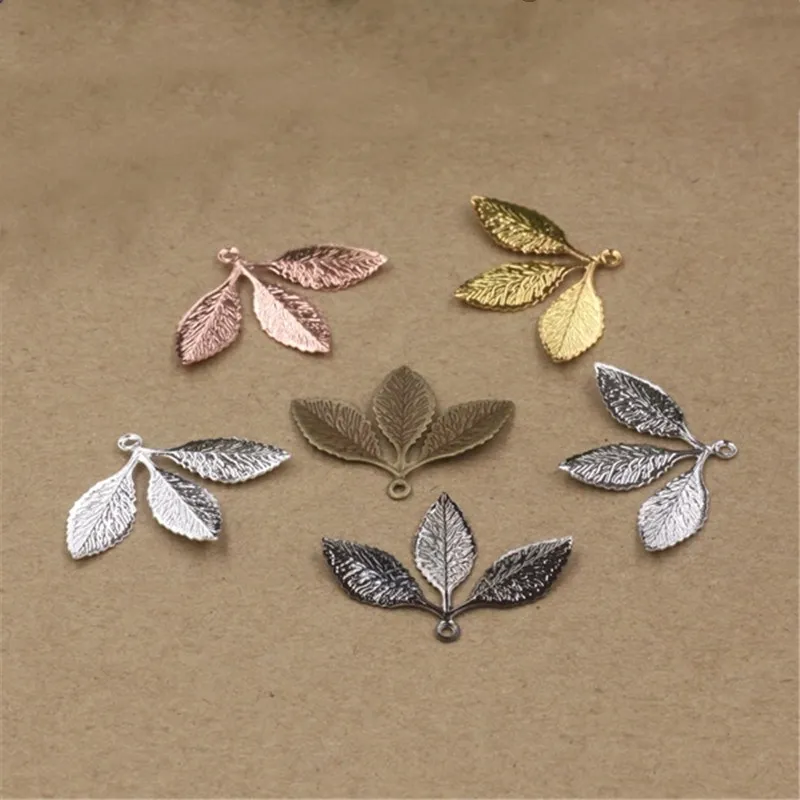 20pcs/lot 31x23mm Leaf Flower Motif pendant Charms Vintage Bracelet Necklace Pendant Brass Material DIY Jewelry Findings
20pcs/lot 31x23mm Leaf Flower Motif pendant Charms Vintage Bracelet Necklace Pendant Brass Material DIY Jewelry Findings