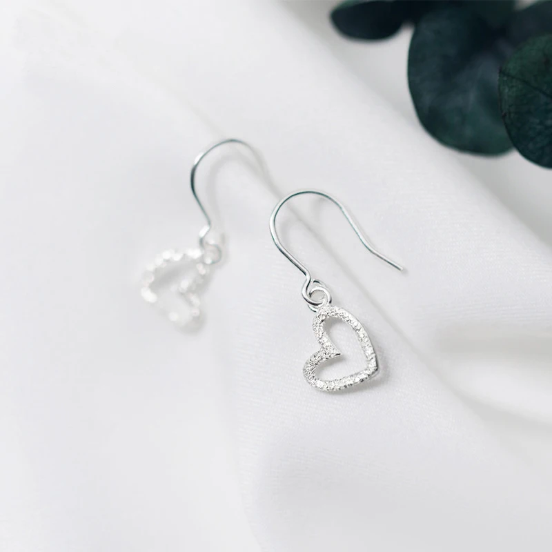 NBSAMENG 100% 925 Sterling Silver Earring Hollow Heart Love Drop Earrings For Women Gift Jewelry Prevent allergy
NBSAMENG 100% 925 Sterling Silver Earring Hollow Heart Love Drop Earrings For Women Gift Jewelry Prevent allergy