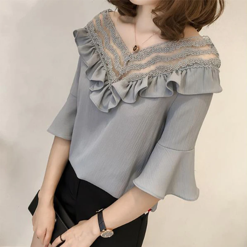 2019 Short Sleeve Chiffon Women Blouse Lace Patchwork Shirt White Blouses V-neck Tops Sexy Hollow Out Plus Size 4XL Blusas
2019 Short Sleeve Chiffon Women Blouse Lace Patchwork Shirt White Blouses V-neck Tops Sexy Hollow Out Plus Size 4XL Blusas