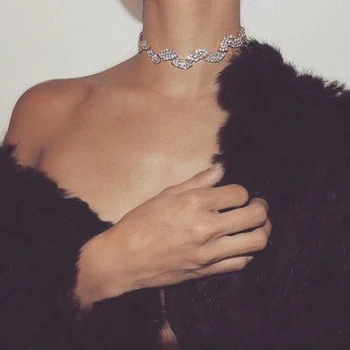 Vintage Rhinestone choker crystal Maxi Statement Necklace 2017 Leaf Bib Wedding chokers Collier Fashion jewelry
Vintage Rhinestone choker crystal Maxi Statement Necklace 2017 Leaf Bib Wedding chokers Collier Fashion jewelry