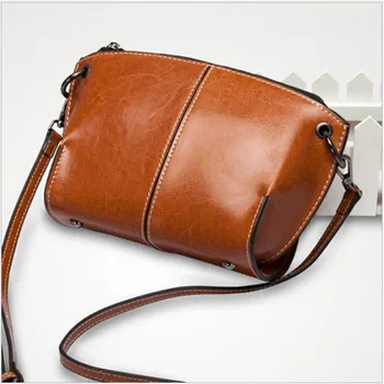 New oil wax leather skin fashion matches everything shellfish single Shoulder skew satchel.
New oil wax leather skin fashion matches everything shellfish single Shoulder skew satchel.