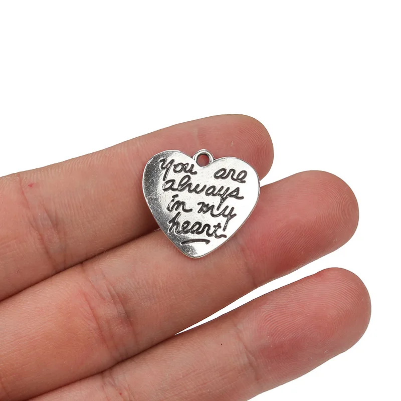 10pc/lot Alloy Metal Antique Silver Heart Charms Engraved Letter Pendants Handmade DIY Jewelry Findings Accessories
10pc/lot Alloy Metal Antique Silver Heart Charms Engraved Letter Pendants Handmade DIY Jewelry Findings Accessories