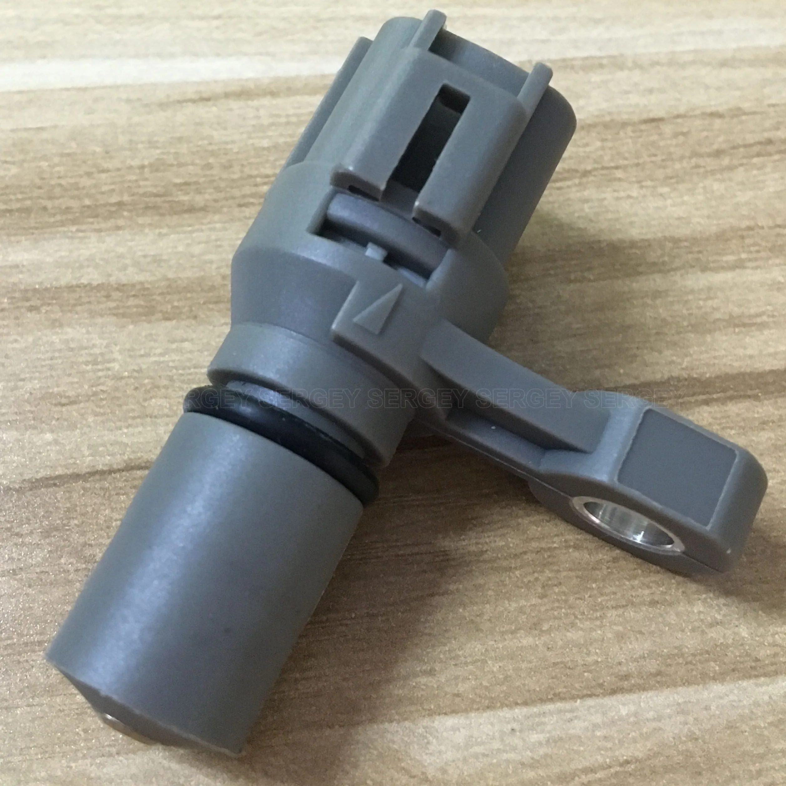 High Quality New Brand Crankshaft Position Sensor Auto Trans Output Shaft Speed Sensor 90512495 For Saturn Astra
High Quality New Brand Crankshaft Position Sensor Auto Trans Output Shaft Speed Sensor 90512495 For Saturn Astra