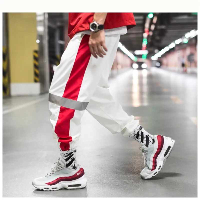 Men Outdoor Sportswear Pants Side Striped Harem Pants Mens Reflective Joggers Pants Male Streetwear Fashion White Sweatpants
Men Outdoor Sportswear Pants Side Striped Harem Pants Mens Reflective Joggers Pants Male Streetwear Fashion White Sweatpants
