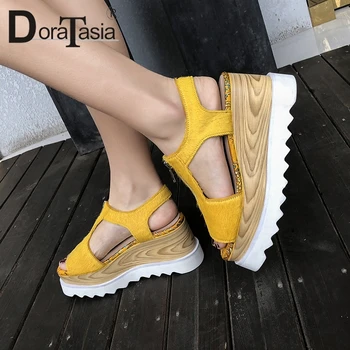 DORATASIA 2019 New Brand Design Fashion Horsehair Sandals Women Summer Thick Platform Casual Women High Wedges Shoes Woman
DORATASIA 2019 New Brand Design Fashion Horsehair Sandals Women Summer Thick Platform Casual Women High Wedges Shoes Woman