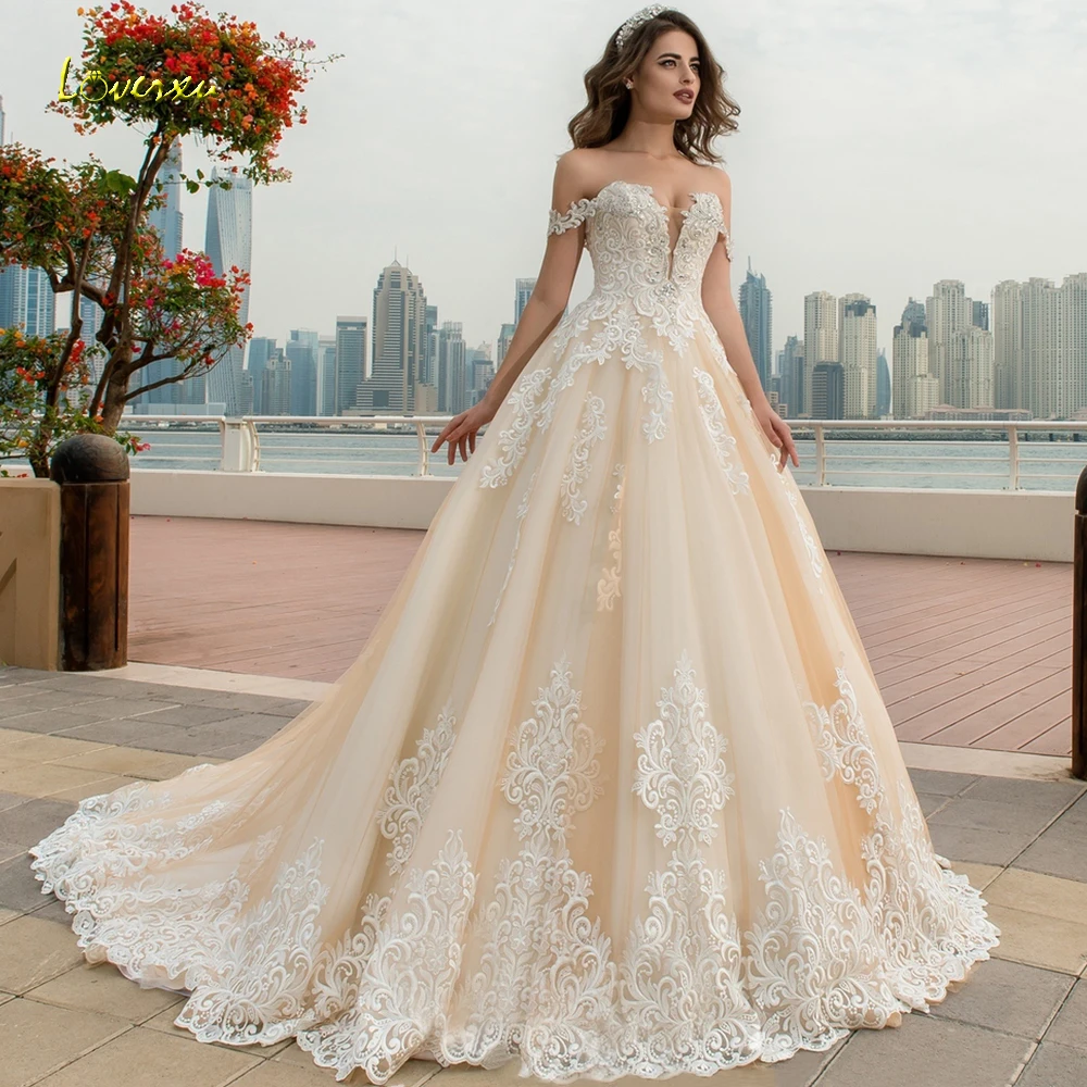 Loverxu Sweetheart Ball Gown Wedding Dress Chic Appliques Beading Off The Shoulder Backless Bride Dress Chapel Train Bridal Gown
Loverxu Sweetheart Ball Gown Wedding Dress Chic Appliques Beading Off The Shoulder Backless Bride Dress Chapel Train Bridal Gown