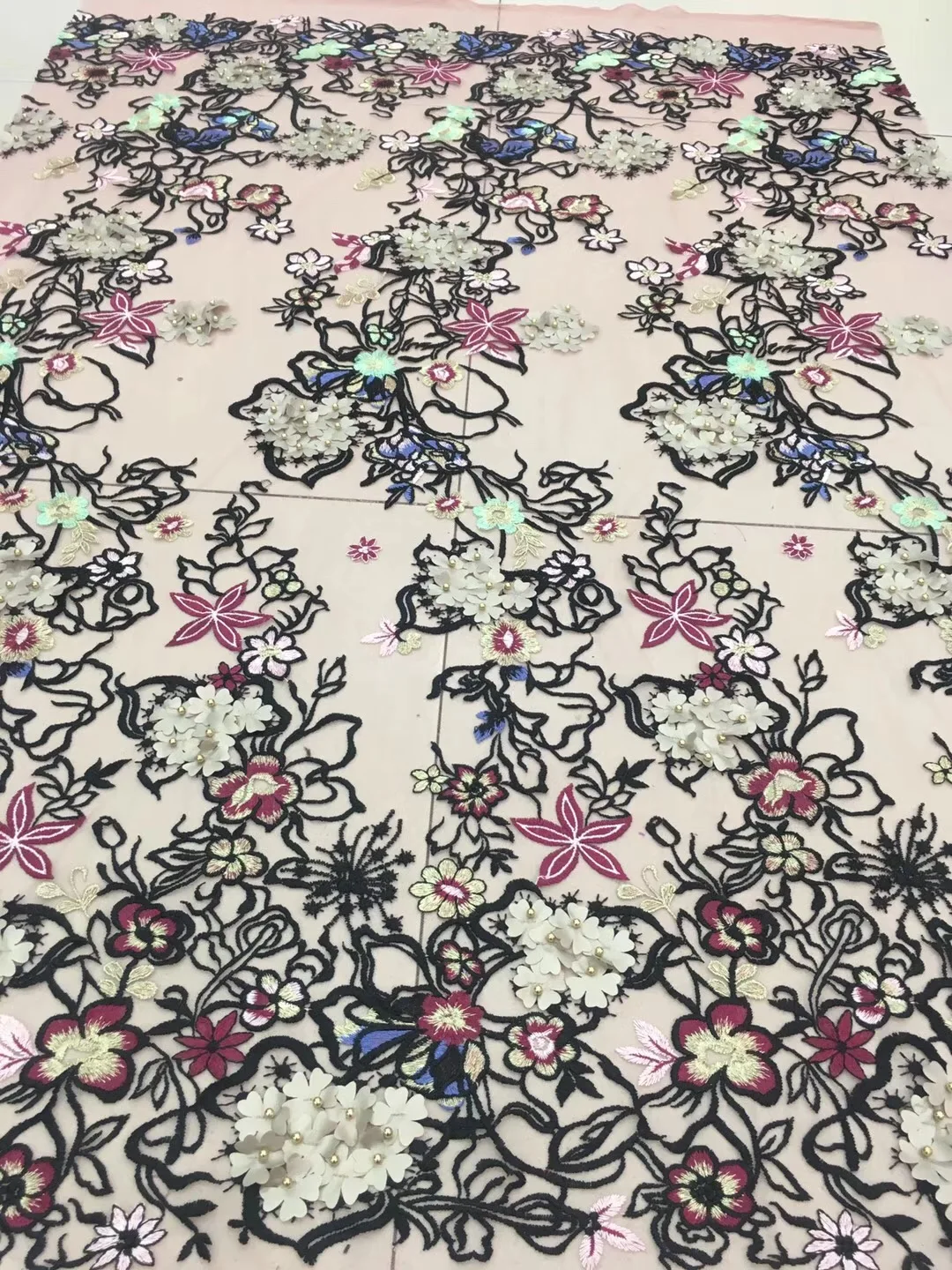 African lace fabric embroidered 3D flower lace fabric bride 2021 high quality French tulle lace fabric female RF2521
African lace fabric embroidered 3D flower lace fabric bride 2021 high quality French tulle lace fabric female RF2521