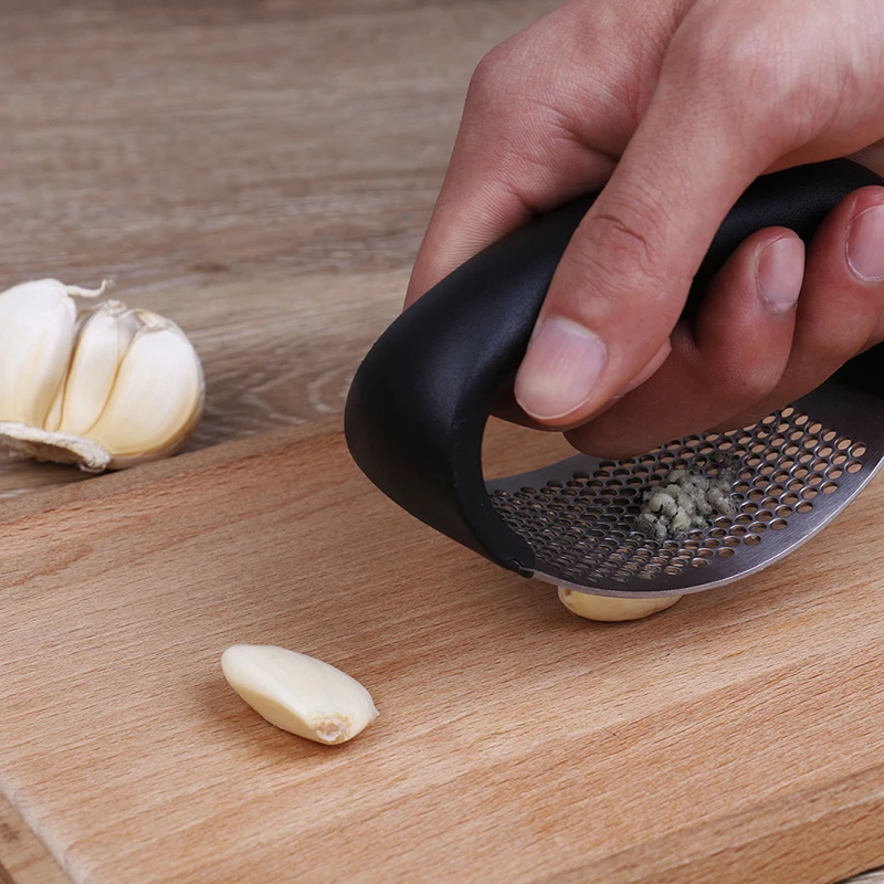 1pcs Stainless Steel Garlic Presses Manual Garlic Mincer Chopping Garlic Tools Curve Fruit Vegetable Tools Kitchen Gadgets
1pcs Stainless Steel Garlic Presses Manual Garlic Mincer Chopping Garlic Tools Curve Fruit Vegetable Tools Kitchen Gadgets