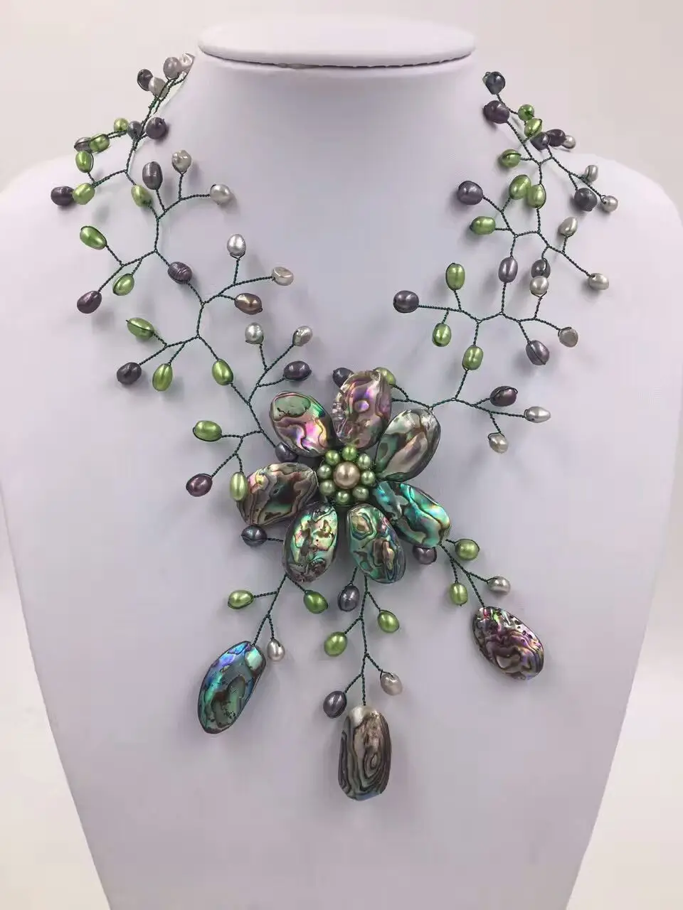 Жемчужное ожерелье abalone из пресноводного жемчуга, 19 дюймов, подарочные бусины weholesale FPPJ
Жемчужное ожерелье abalone из пресноводного жемчуга, 19 дюймов, подарочные бусины weholesale FPPJ