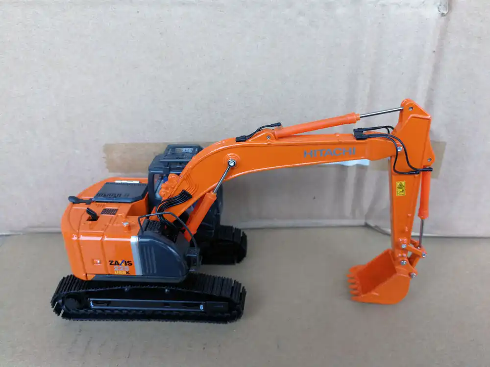 hitachi toy excavator