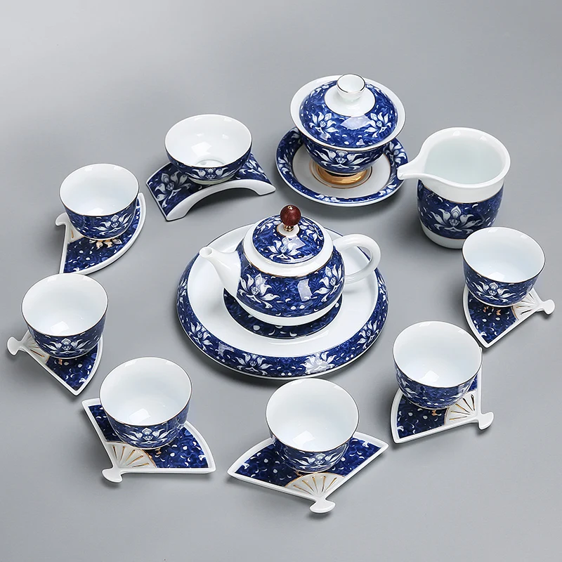 Blue and white porcelain kung fu Tea Set drinkware: tea cup tureen infuser tea ceremony gaiwan and cup tray
Blue and white porcelain kung fu Tea Set drinkware: tea cup tureen infuser tea ceremony gaiwan and cup tray