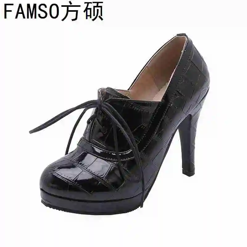 FAMSO 2019 New Pumps For Women Lace-up Black red Patent Leather High Heels Gladiator Pumps Designer Female Brand Shoes Outside
FAMSO 2019 New Pumps For Women Lace-up Black red Patent Leather High Heels Gladiator Pumps Designer Female Brand Shoes Outside