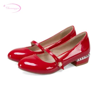 Chainingyee sweet style comfortable round toe pumps fashion beading black green white red thick low heels women's shoes
Chainingyee sweet style comfortable round toe pumps fashion beading black green white red thick low heels women's shoes