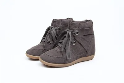Classic Style Women Solid Color Suede Leather Round Toe Ankle Boots Autumn Ankle Lace Up 4.5 cm Heel Height Increasing Shoes
Classic Style Women Solid Color Suede Leather Round Toe Ankle Boots Autumn Ankle Lace Up 4.5 cm Heel Height Increasing Shoes
