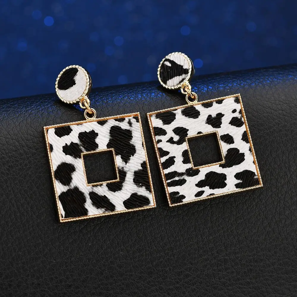Leopard Pattern Animal Earrings Korean Indian Australia Women 2019 Metal Trendy Stud Earrings Fashion Jewelry Dot
Leopard Pattern Animal Earrings Korean Indian Australia Women 2019 Metal Trendy Stud Earrings Fashion Jewelry Dot