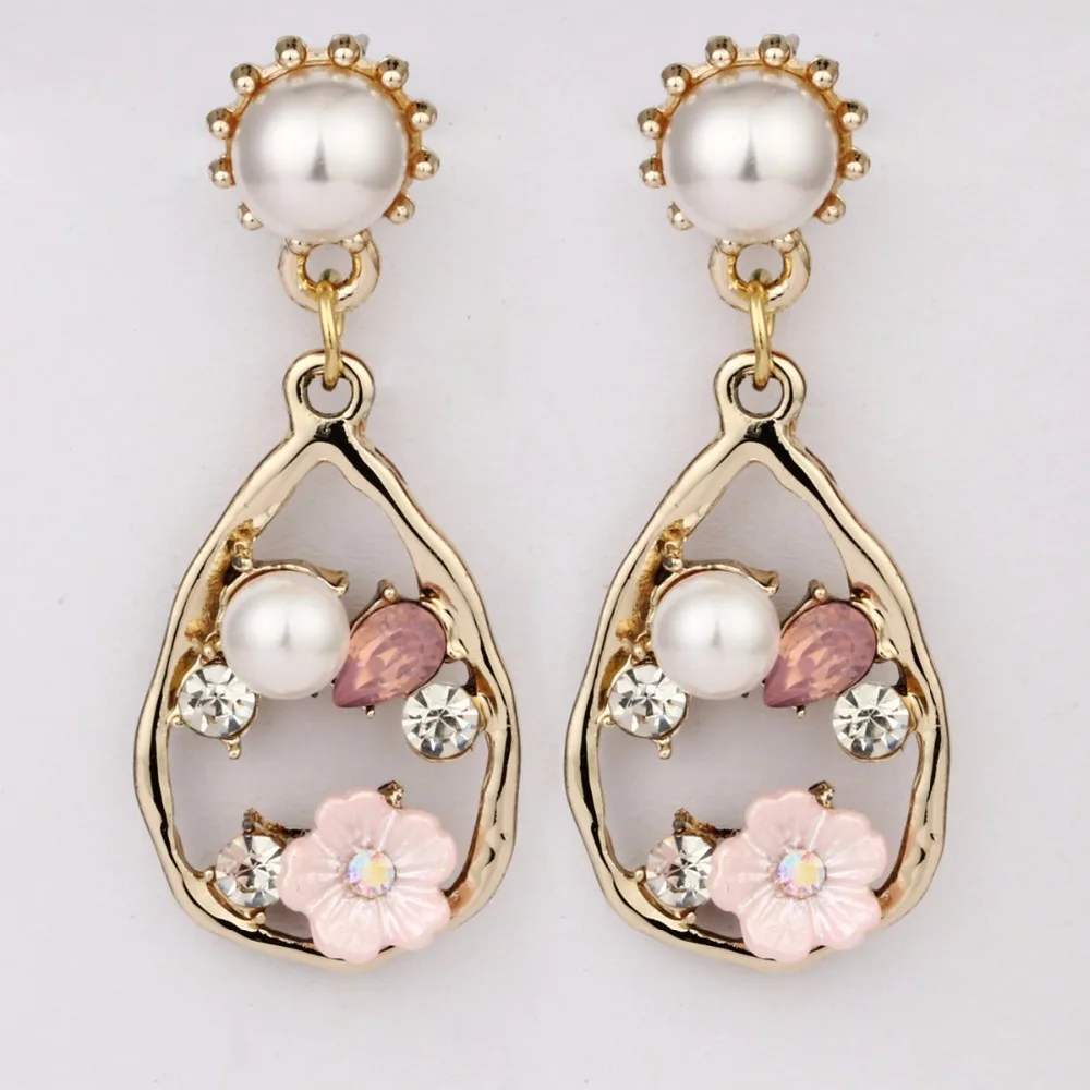 Imitation Peals Wedding Hanging Earrings for Women Ladies Jewelry Drop oorbellen Accessories Stud Earrings aretes de mujer EH04
Imitation Peals Wedding Hanging Earrings for Women Ladies Jewelry Drop oorbellen Accessories Stud Earrings aretes de mujer EH04