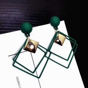 Silver 925 geometric square sequin pendant earrings with retro female temperament and popular earrings
Silver 925 geometric square sequin pendant earrings with retro female temperament and popular earrings