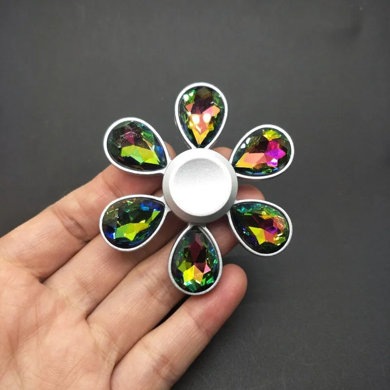 60pcs/lot Six-leaf Drilled Fingertip Gyro Fidget Hand Spinner Finger Spinner EDC Relieve ADHD Autism Stress Finger Gyro Toy
60pcs/lot Six-leaf Drilled Fingertip Gyro Fidget Hand Spinner Finger Spinner EDC Relieve ADHD Autism Stress Finger Gyro Toy