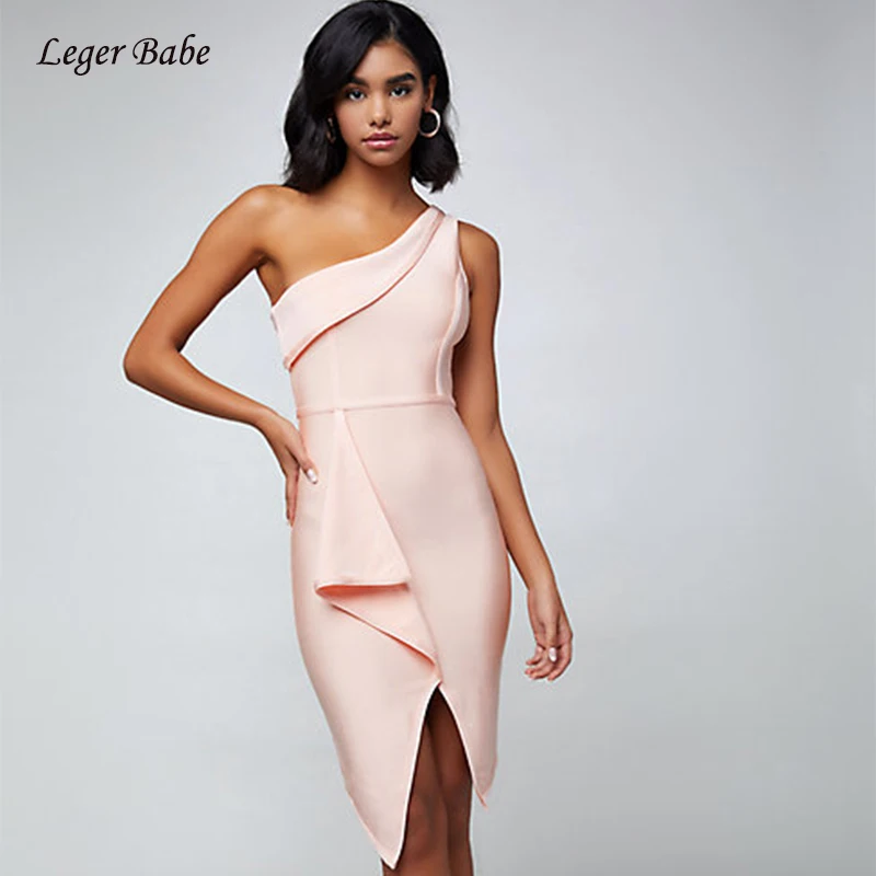 2019 Summer New Style One-Shoulder Bandage Dresses Draped Asymmetric Bodycon Bottom Split Celebrity Evening Party Dress Vestidos
2019 Summer New Style One-Shoulder Bandage Dresses Draped Asymmetric Bodycon Bottom Split Celebrity Evening Party Dress Vestidos