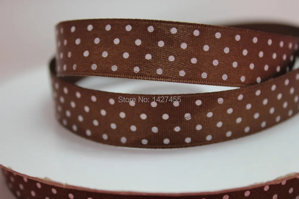 wholesale 100 Yards 3/8" (9-10mm) of single-sided chocolate /white polka dots Wedding Craft satin ribbon
wholesale 100 Yards 3/8" (9-10mm) of single-sided chocolate /white polka dots Wedding Craft satin ribbon
