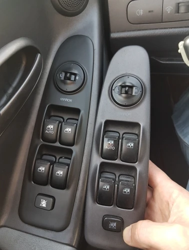 FaroeChi 93570-2D000 93570-2D100 Front Left Electric Master Power Window Switch Control For Hyundai Elantra 2001 2002 2003-2006
FaroeChi 93570-2D000 93570-2D100 Front Left Electric Master Power Window Switch Control For Hyundai Elantra 2001 2002 2003-2006