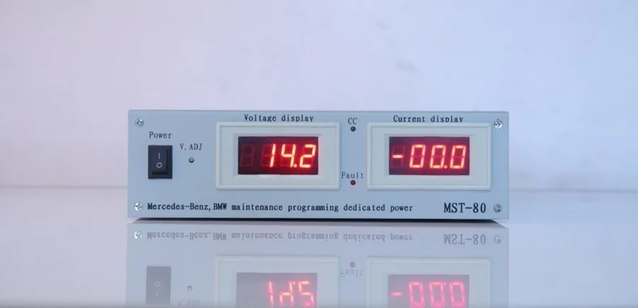 Новый Батарея сопровождающих MST 80 + смарт Зарядное устройство для ЭБУ автомобиля