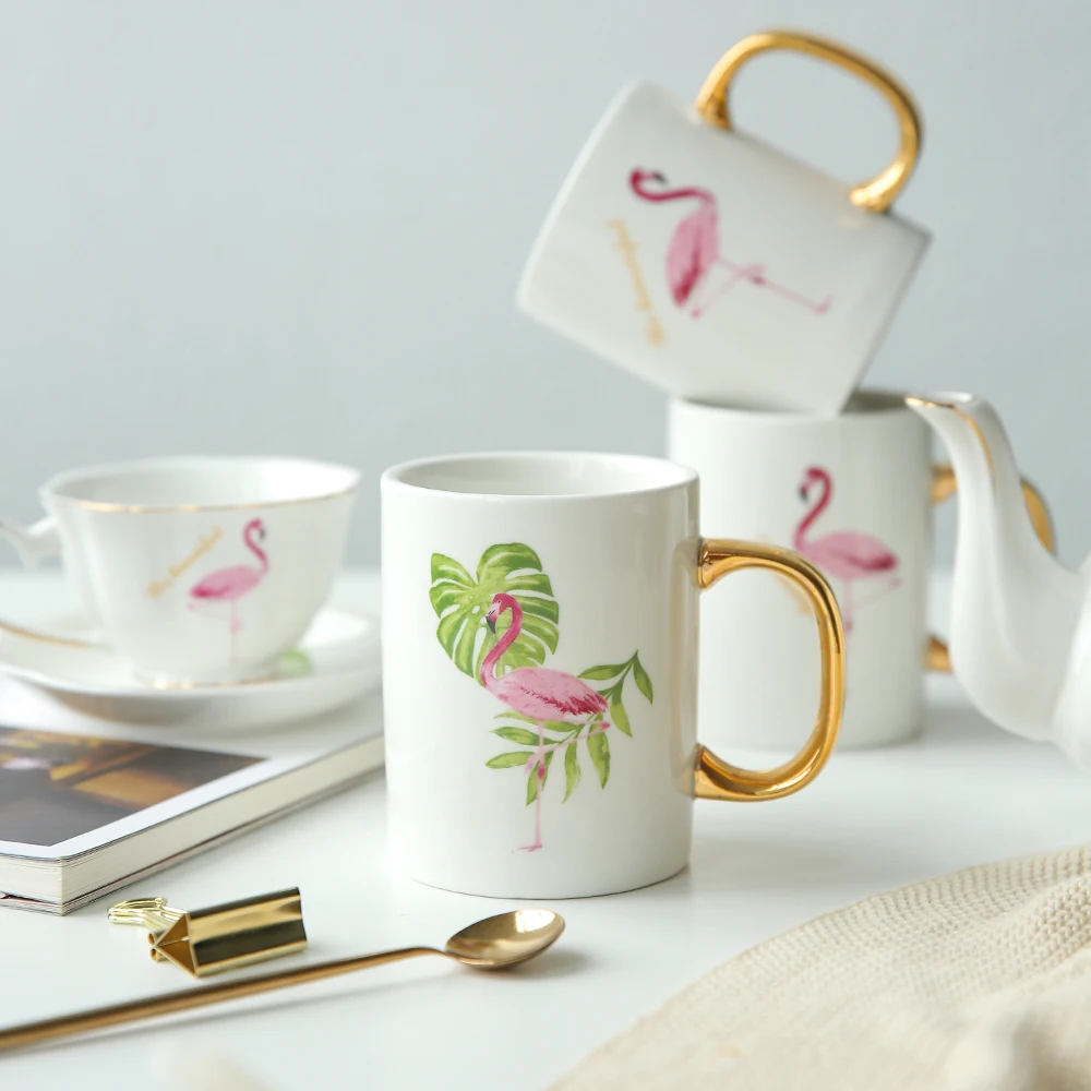 1pc Flamingo Mug Ceramic Milk Mug with Golden Handle Fine Bone China Water Cup European Style Drinkware
1pc Flamingo Mug Ceramic Milk Mug with Golden Handle Fine Bone China Water Cup European Style Drinkware