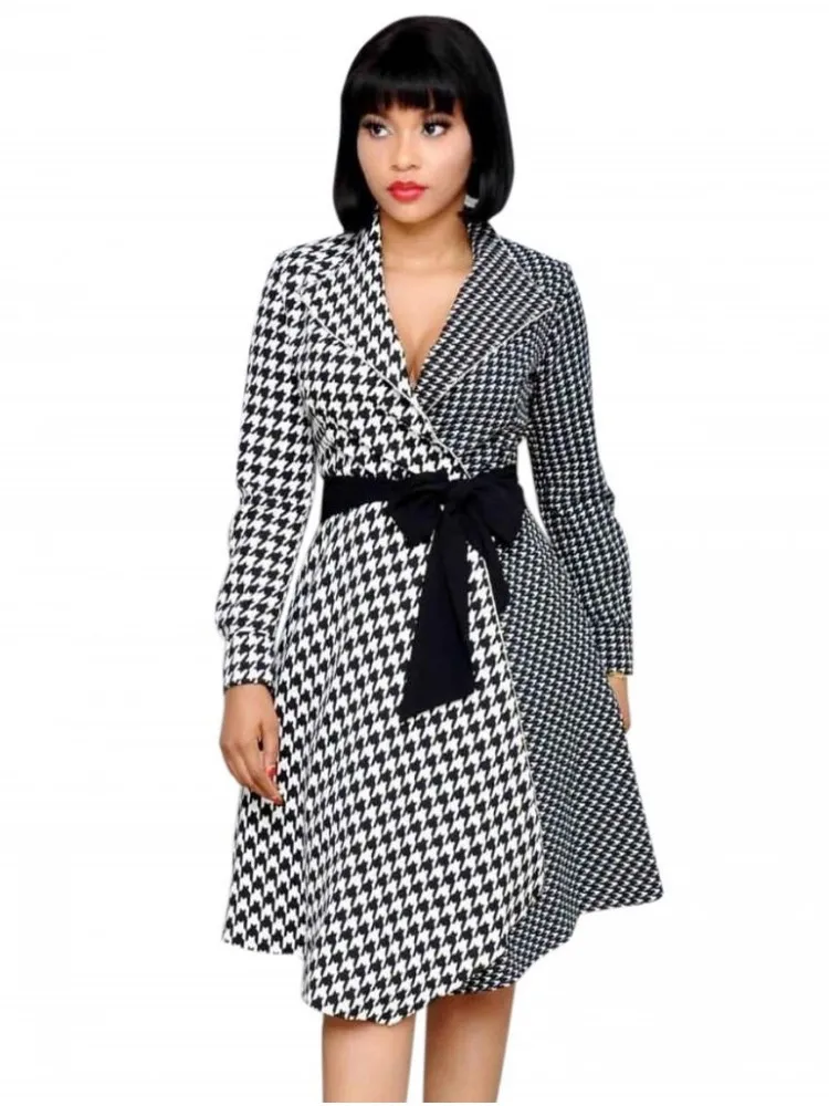 Autumn Winter Women Long Sleeve Vintage Dress 2019 Plaid Print Notched Midi Swing Dress Elegant Fashion Office Dress Vestidos
Autumn Winter Women Long Sleeve Vintage Dress 2019 Plaid Print Notched Midi Swing Dress Elegant Fashion Office Dress Vestidos