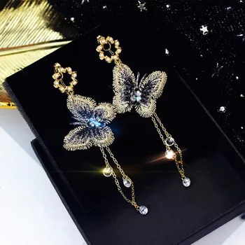 Dominated Women Fashionable Crystal Fringed Butterfly Earrings With Simple Temperament Exaggerated Drop Earrings
Dominated Women Fashionable Crystal Fringed Butterfly Earrings With Simple Temperament Exaggerated Drop Earrings