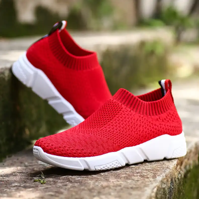 breathable mesh running shoes