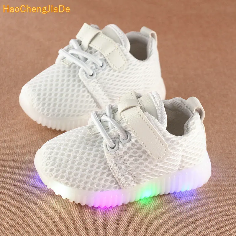 Baby Fashion LED light shoes Hot SALE Kids shoes kids light up glowing sneakers little Girls princess children shoes with light
Baby Fashion LED light shoes Hot SALE Kids shoes kids light up glowing sneakers little Girls princess children shoes with light