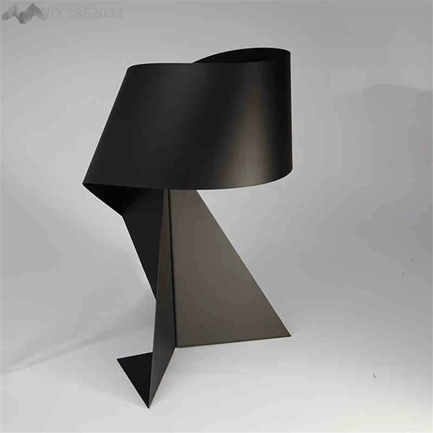 LFH Nordic Style Modern Minimalist Creative Table Lamp Black Iron Bedroom Bedside Study Work Origami Decorative Table Lamps
LFH Nordic Style Modern Minimalist Creative Table Lamp Black Iron Bedroom Bedside Study Work Origami Decorative Table Lamps