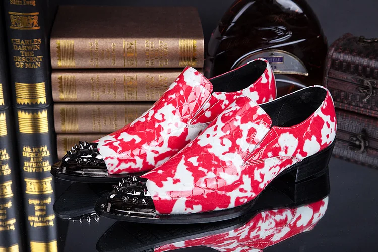 Red Printed Pointed Rivet Men's Leather Shoes Fashion Business Wedding Party Shoes Men's Flat Shoes
Red Printed Pointed Rivet Men's Leather Shoes Fashion Business Wedding Party Shoes Men's Flat Shoes