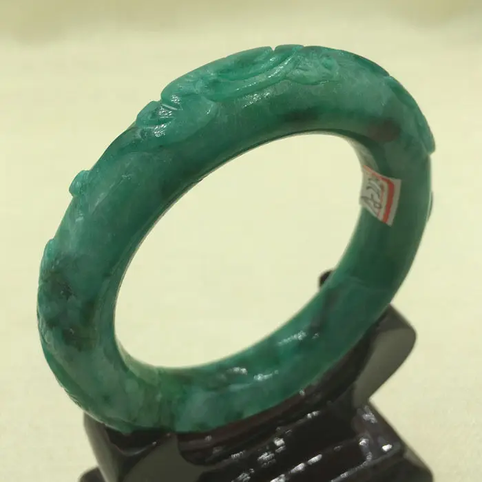 A-2120 Chinese Hand-carved Emerald Green Jadeite Jade Gems Bangle Bracelet 58mm 28% 10.13
A-2120 Chinese Hand-carved Emerald Green Jadeite Jade Gems Bangle Bracelet 58mm 28% 10.13