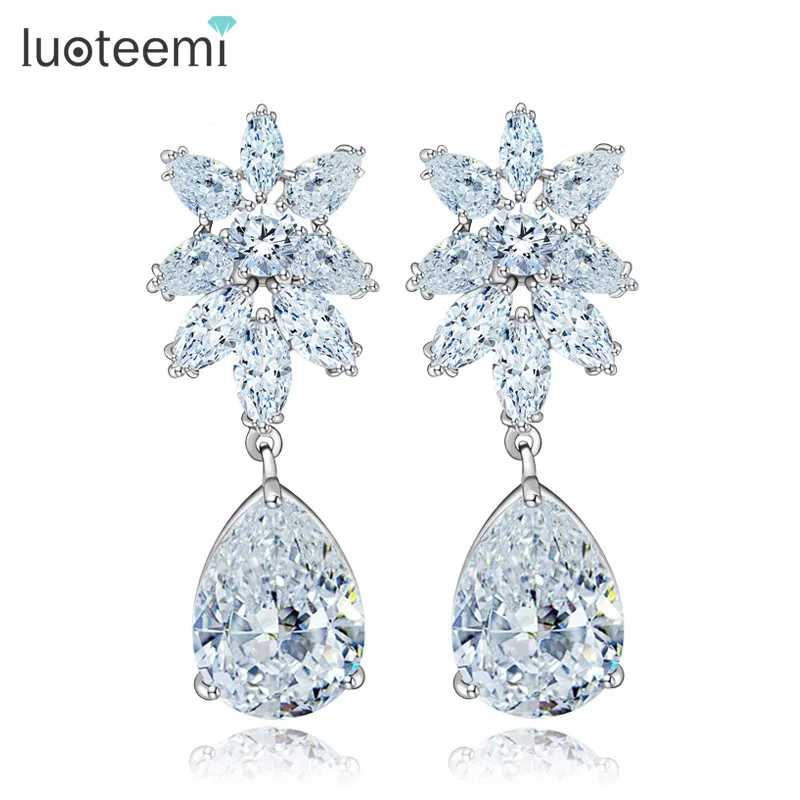 LUOTEEMI Luxury Cubic Zircon Waterdrop Pendant Drop Earrings With Shining Flower AAA Stone Brincos Bridal Wedding Party Jewelry
LUOTEEMI Luxury Cubic Zircon Waterdrop Pendant Drop Earrings With Shining Flower AAA Stone Brincos Bridal Wedding Party Jewelry