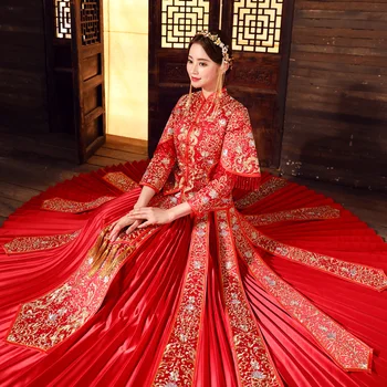 Classic Royal Women Wedding Cheongsam Novelty Rhinestone Chinese Bride Dress Dragon Embroidery Traditional Pleated Qipao
Classic Royal Women Wedding Cheongsam Novelty Rhinestone Chinese Bride Dress Dragon Embroidery Traditional Pleated Qipao