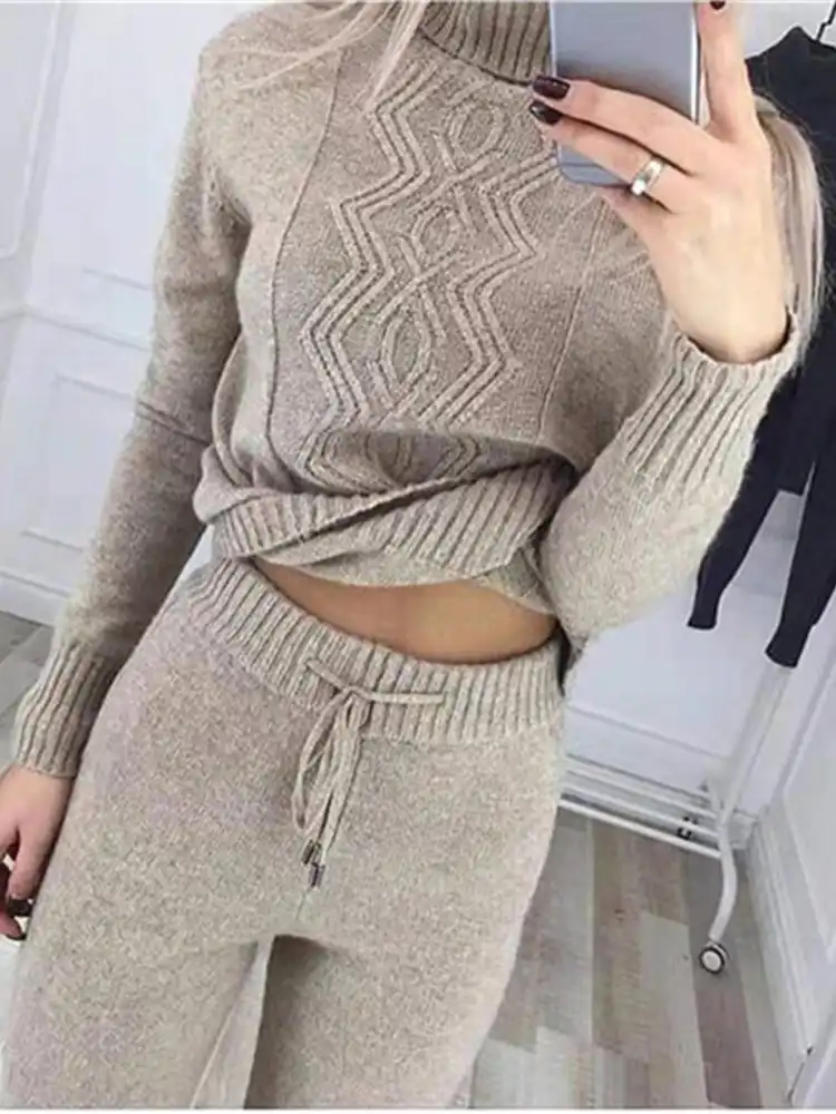 ladies knitted tracksuit