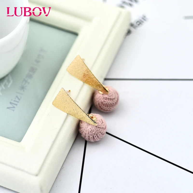 LUBOV Punk Style Triangle Gold Color Metal Drop Earrings Colorful Knitted Wool Ball Dangle Earrings 2018 Women Party Jewelry
LUBOV Punk Style Triangle Gold Color Metal Drop Earrings Colorful Knitted Wool Ball Dangle Earrings 2018 Women Party Jewelry