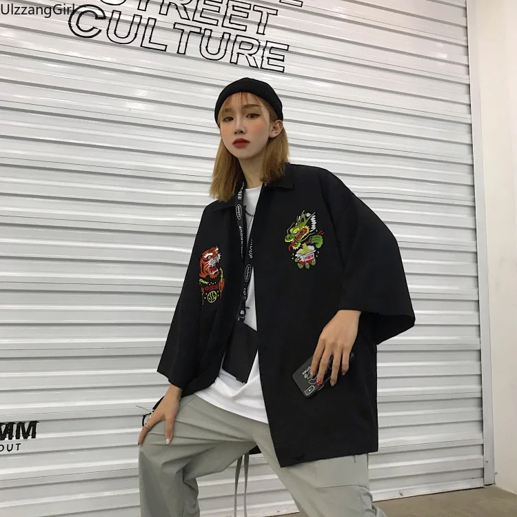 Women Man Streetwear Embroidery Dragon Hip Hop Blouse Spring Summer Plus Size Oversized Loose Top Shirt Japanese Harajuku Korean
Women Man Streetwear Embroidery Dragon Hip Hop Blouse Spring Summer Plus Size Oversized Loose Top Shirt Japanese Harajuku Korean