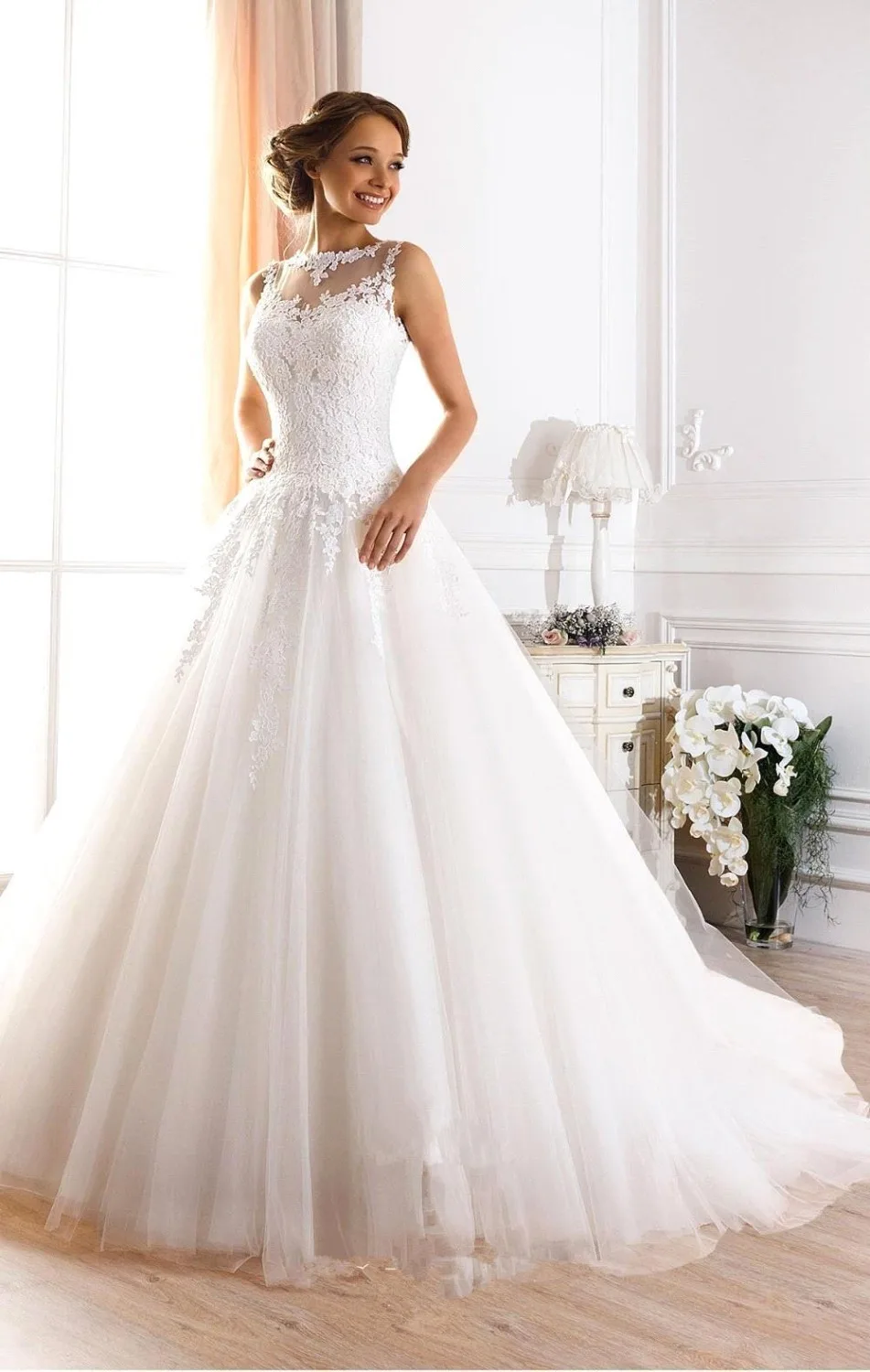 Custom Made Vestidos De Novia A-line Illusion Neckline Sexy Backless Bridal Gown Lace Wedding Dresses 2015 in Store
Custom Made Vestidos De Novia A-line Illusion Neckline Sexy Backless Bridal Gown Lace Wedding Dresses 2015 in Store