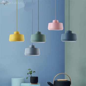 Nordic Modern minimalist creative macarons pendant lamp iron pendant light for living room Restaurant Cafe Bar lighting fixtures 
Nordic Modern minimalist creative macarons pendant lamp iron pendant light for living room Restaurant Cafe Bar lighting fixtures