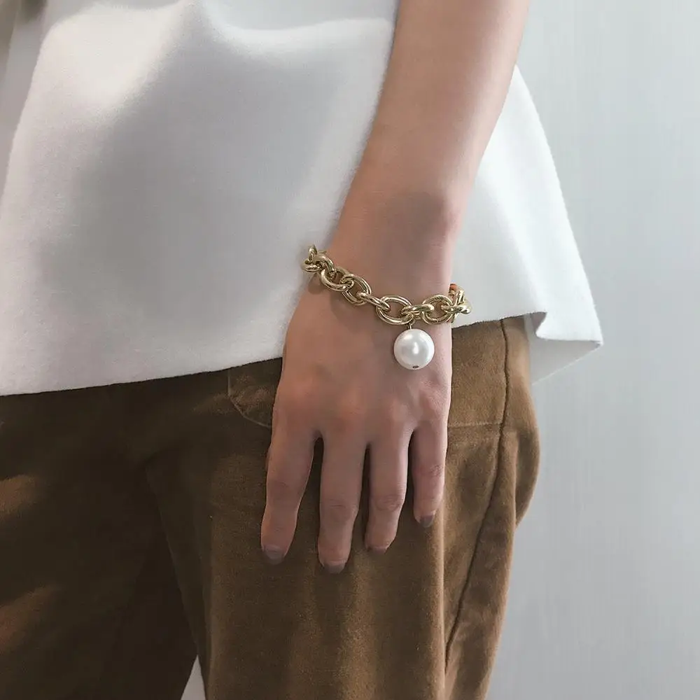 Pearl Bracelets New Fashion Simple Chain Pearl Bracelets Snake Chain Personality single Layer Temperament Bracelet
Pearl Bracelets New Fashion Simple Chain Pearl Bracelets Snake Chain Personality single Layer Temperament Bracelet
