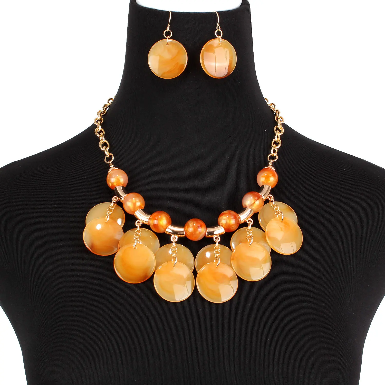 Fashion necklaces acrylic lock bone chain beads pendant necklace with earrings for woman banquet equisite elaborate jewelry set
Fashion necklaces acrylic lock bone chain beads pendant necklace with earrings for woman banquet equisite elaborate jewelry set