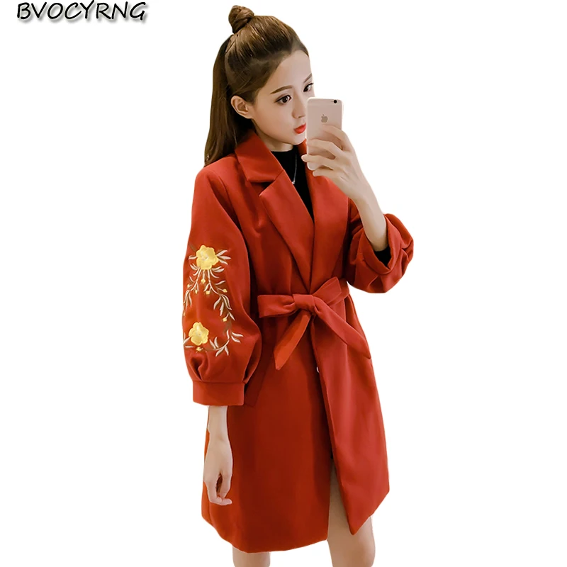 new Woolen Jacket Embroidered women Windbreaker Autumn Winter women Woolen coat female Long Loose outerwear with belt slim tops
new Woolen Jacket Embroidered women Windbreaker Autumn Winter women Woolen coat female Long Loose outerwear with belt slim tops
