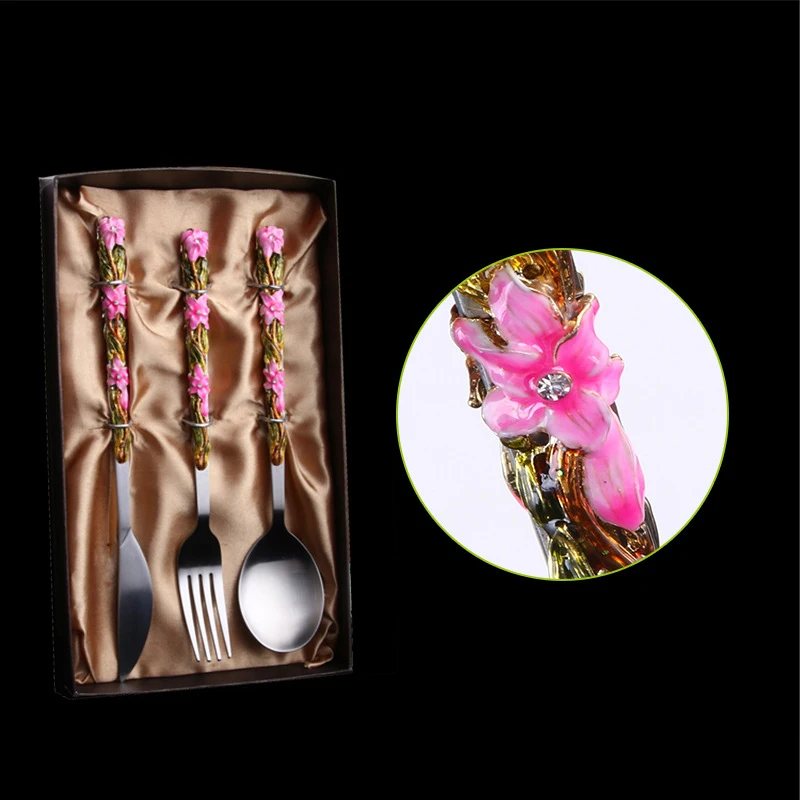 

European Enameled Flatware Set Flowering Pattern Steak Knife Cafe Shops Dessert Forks Restaurant Soup Spoon Christmas Gift 1set