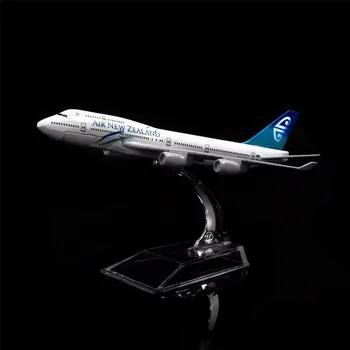 1:400 16cm New Zealand Airlines Boeing 747 Metal Airplane Model Office Decoration Toy Gift Idea
1:400 16cm New Zealand Airlines Boeing 747 Metal Airplane Model Office Decoration Toy Gift Idea