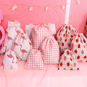1PC Flamingo Strawberry Pattern Handmade Cotton Linen Storage Package Bag Drawstring Bag Travel Women Small Cloth Bag Pouch
1PC Flamingo Strawberry Pattern Handmade Cotton Linen Storage Package Bag Drawstring Bag Travel Women Small Cloth Bag Pouch