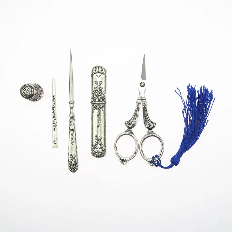 5pcs/set European Vintage Sewing Scissors Metal Thimble Needle Case DIY Sewing Tools Embroidery Cross Stitch Craft Accessories
5pcs/set European Vintage Sewing Scissors Metal Thimble Needle Case DIY Sewing Tools Embroidery Cross Stitch Craft Accessories